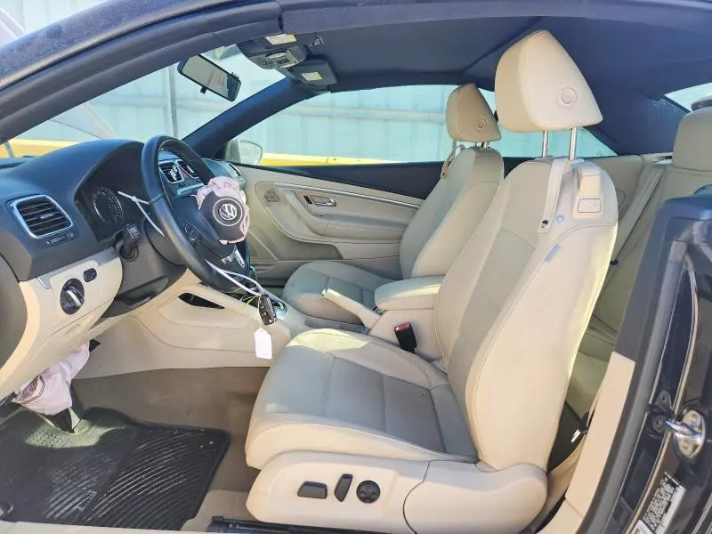 2015 VOLKSWAGEN EOS KOMFORT  