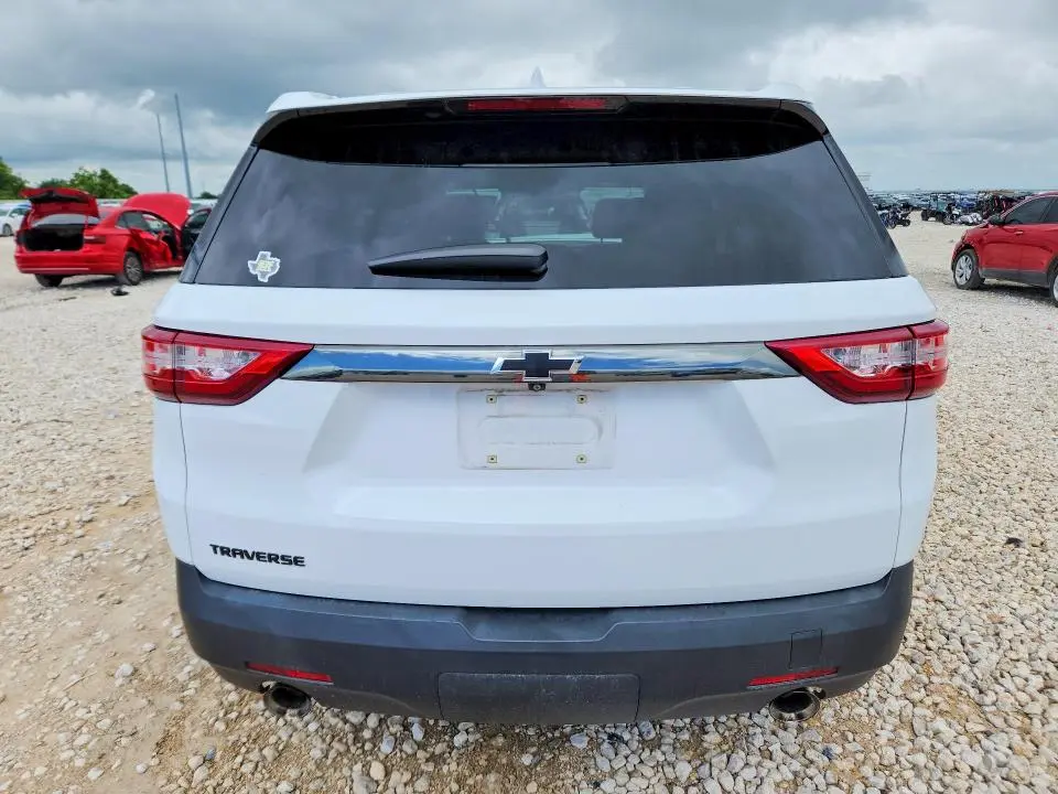 2021 CHEVROLET TRAVERSE LS  