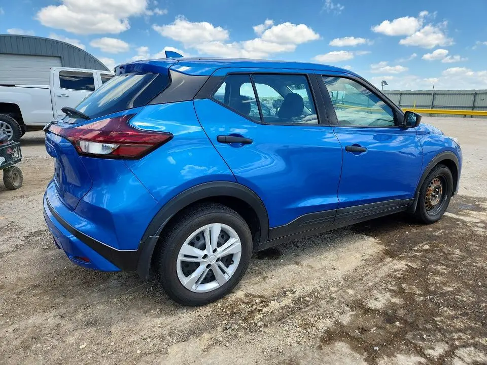 2021 NISSAN KICKS   