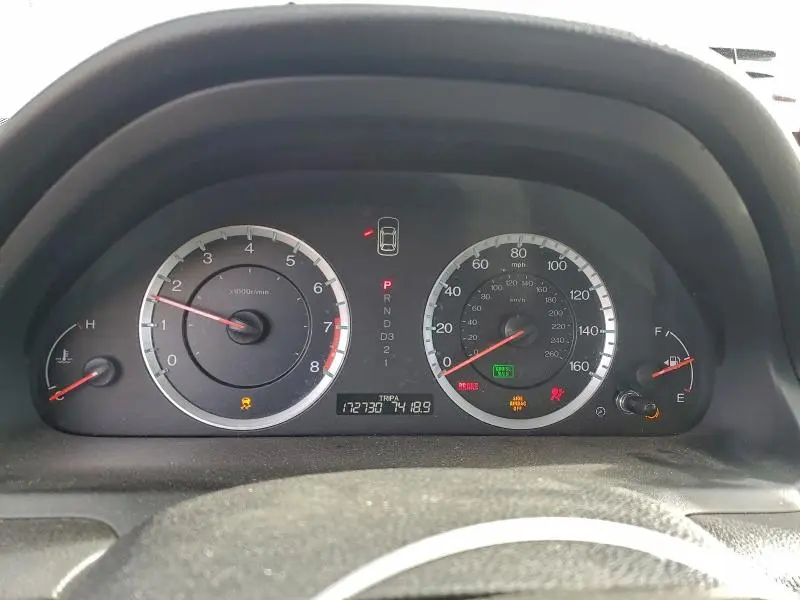 2011 HONDA ACCORD LX  