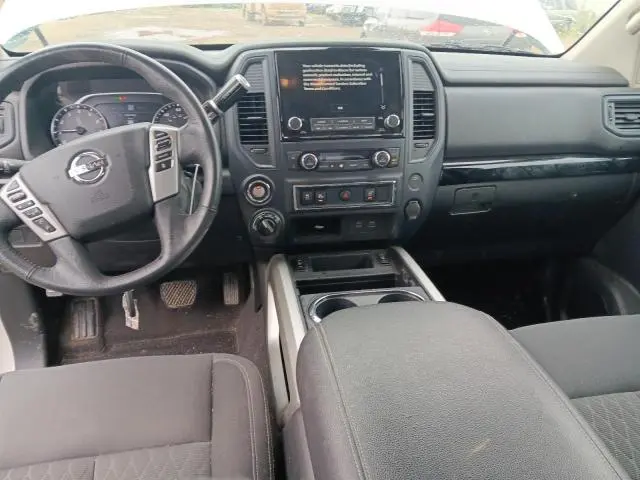 2022 NISSAN TITAN SV  