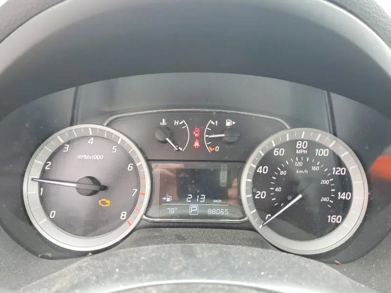 2015 NISSAN SENTRA SV  