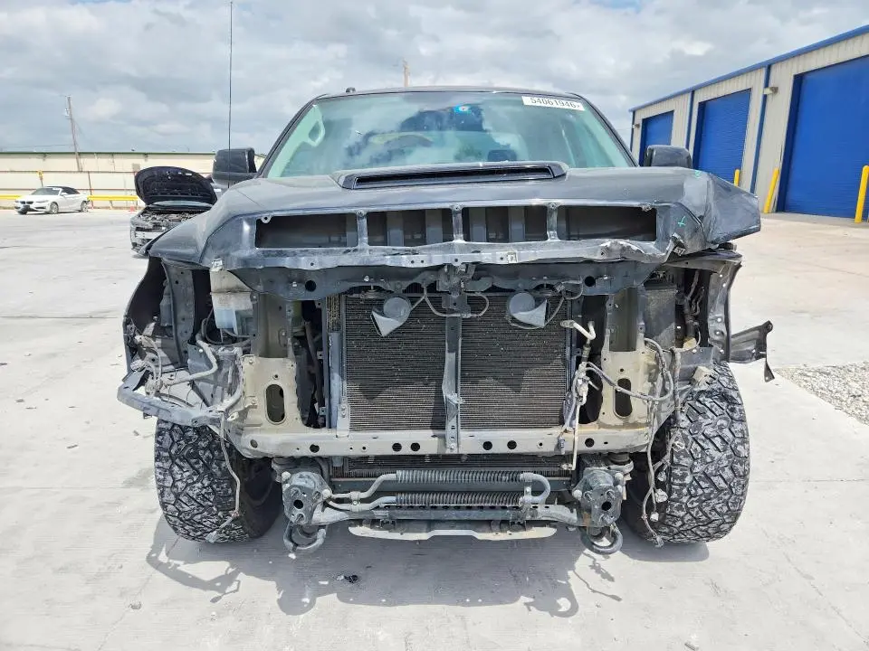 2019 TOYOTA TUNDRA SR5  