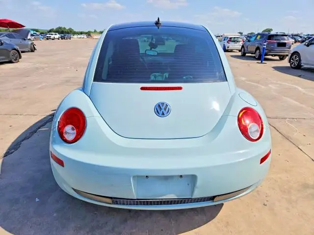 2010 VOLKSWAGEN NEW BEETLE   