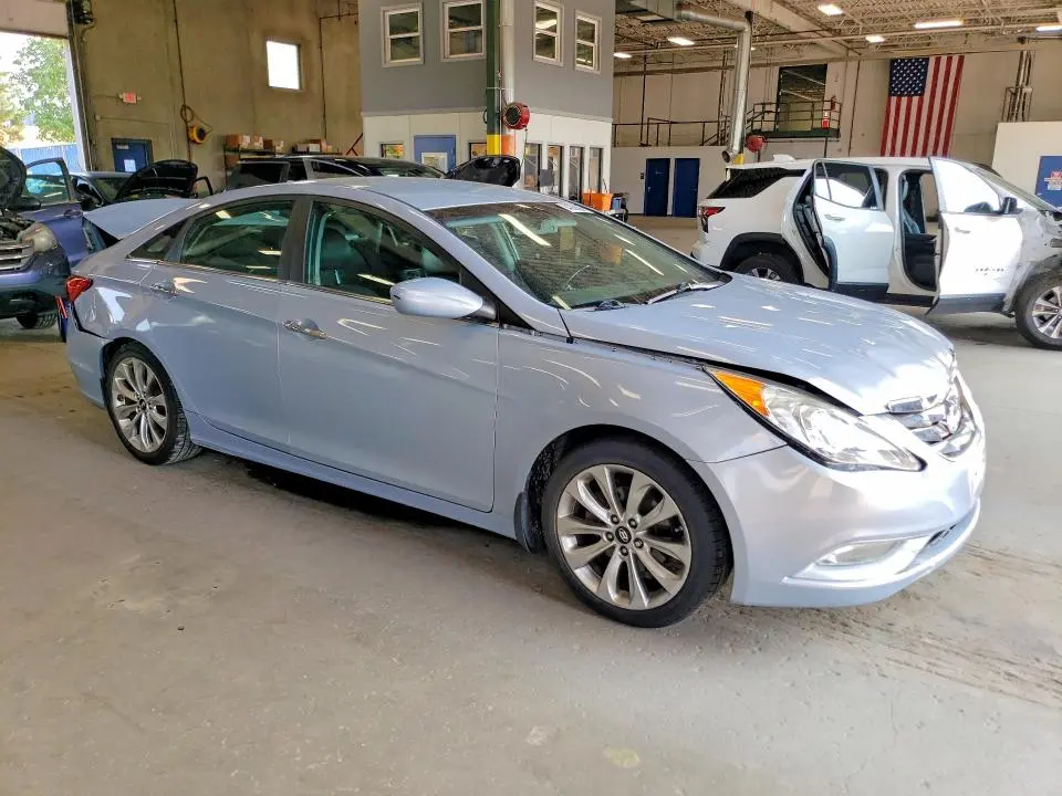 2013 HYUNDAI SONATA SE  