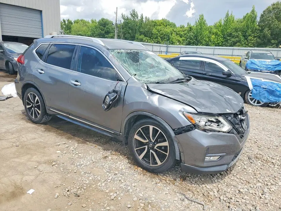 2018 NISSAN ROGUE SL  