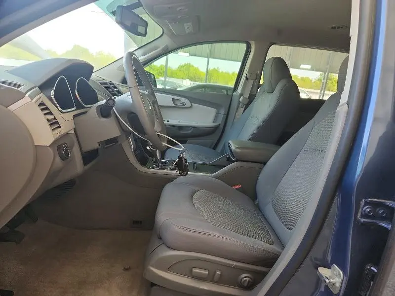 2012 CHEVROLET TRAVERSE LT  