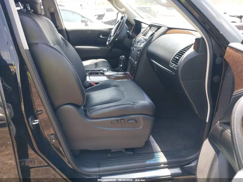 2017 INFINITI QX80  