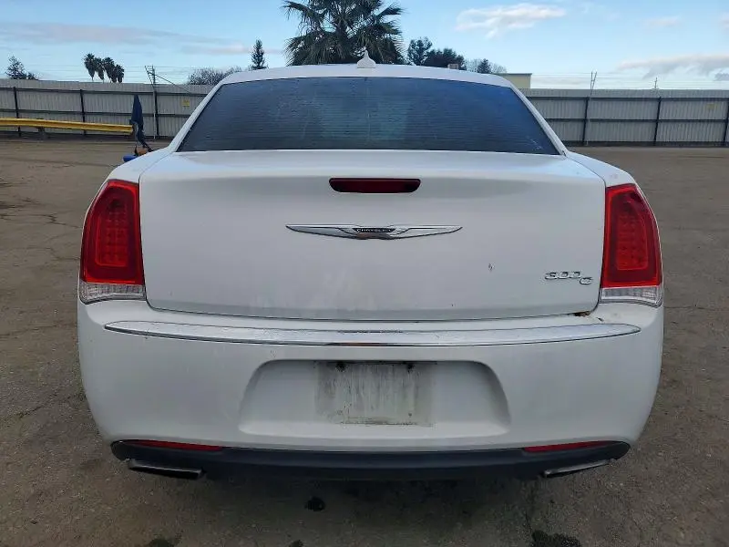 2016 CHRYSLER 300C   