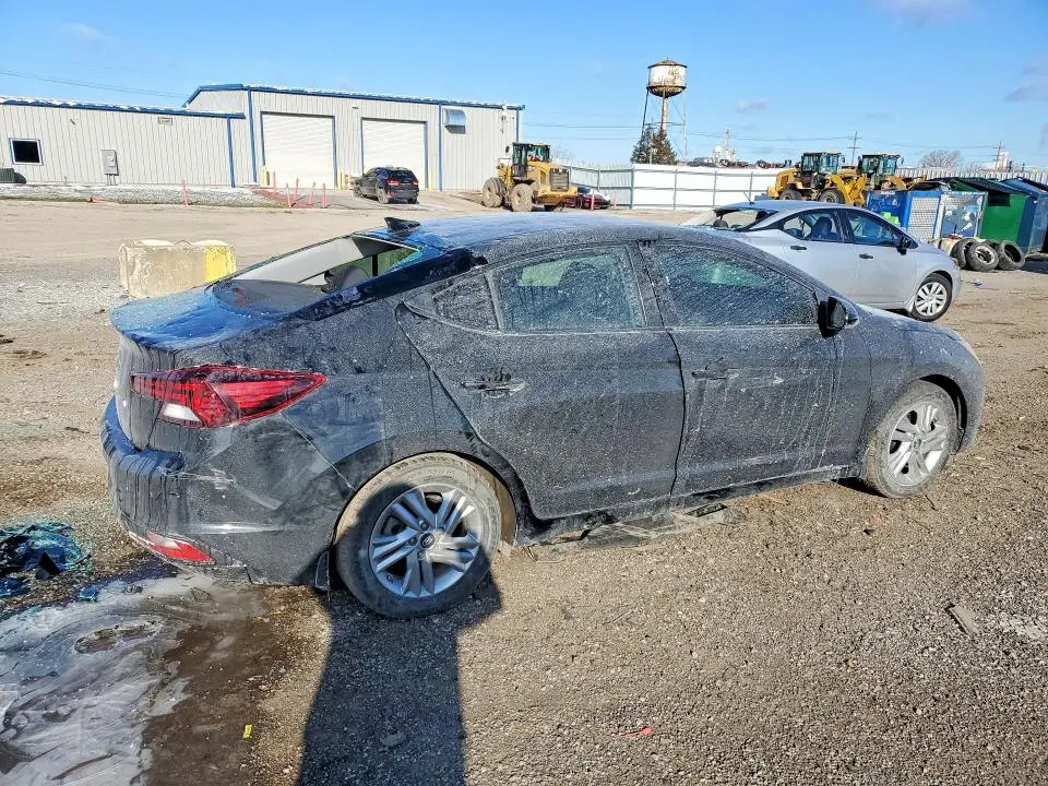2020 HYUNDAI ELANTRA SEL  