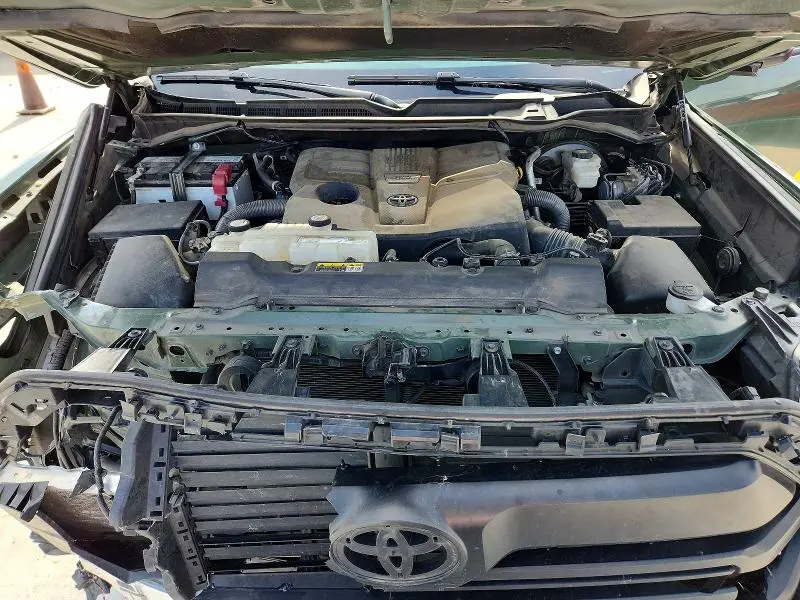 2023 TOYOTA TUNDRA SR5  