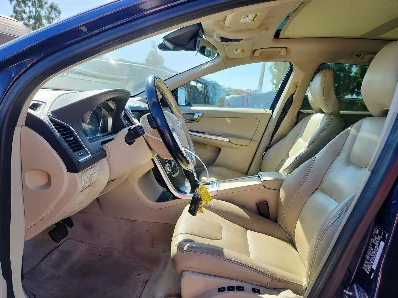 2015 VOLVO XC60 T5 PREMIER  