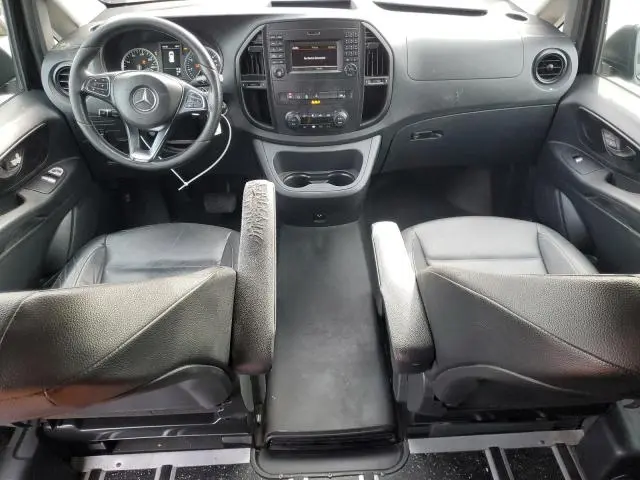 2017 MERCEDES-BENZ METRIS   