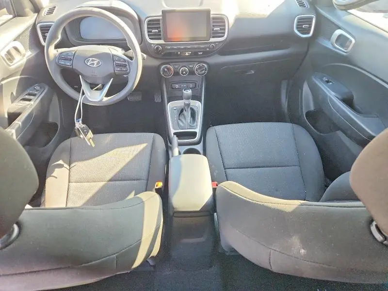 2023 HYUNDAI VENUE SE  
