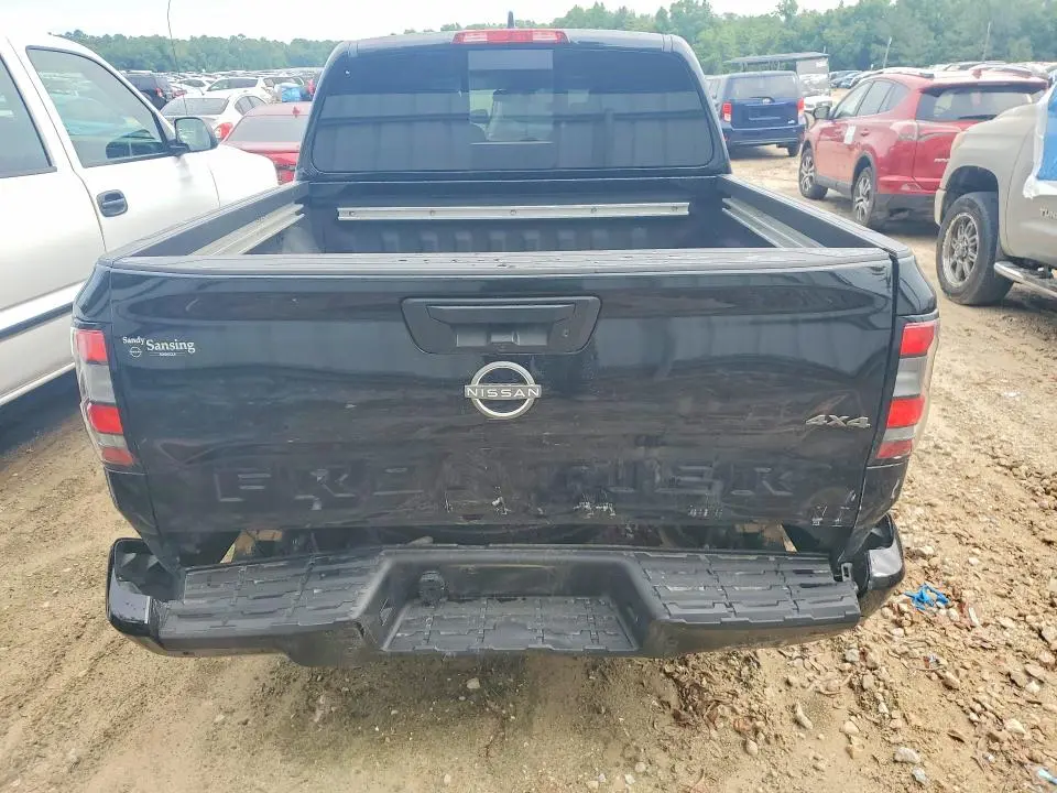 2025 NISSAN FRONTIER SV  