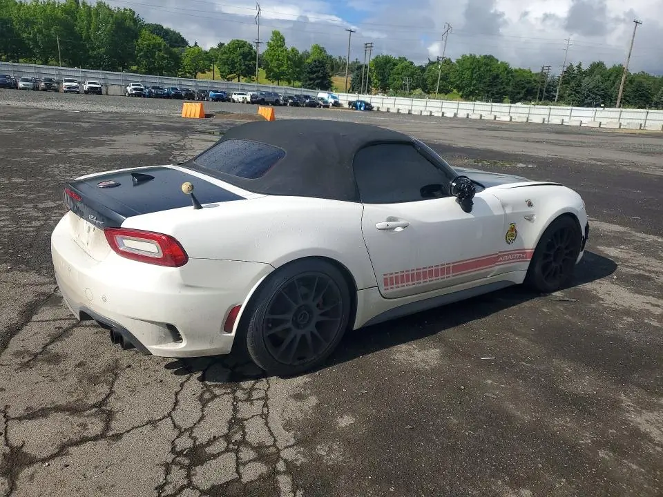 2018 FIAT 124 SPIDER CLASSICA  