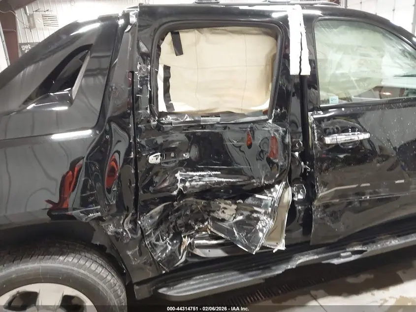 2011 CHEVROLET AVALANCHE 1500 LTZ