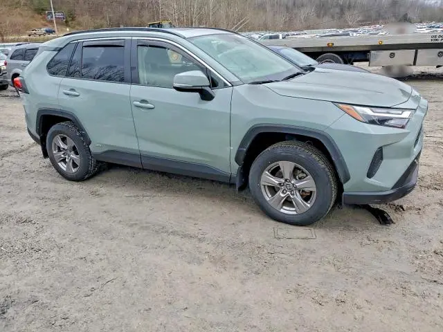 2023 TOYOTA RAV4 XLE  