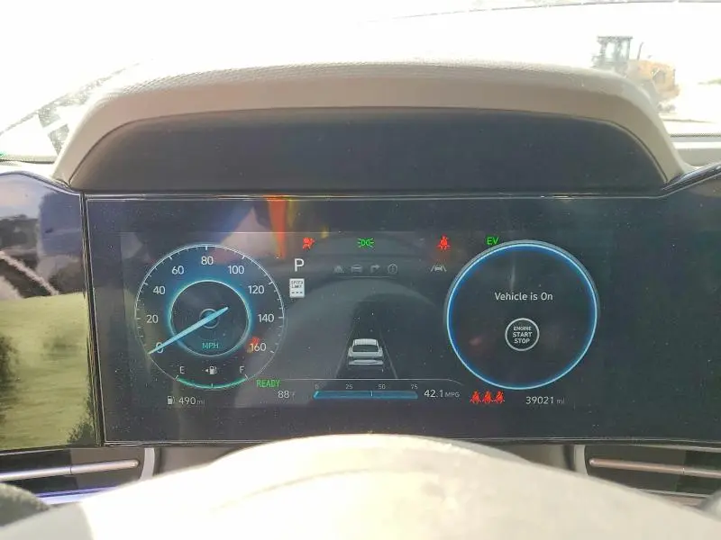 2024 HYUNDAI ELANTRA BLUE  