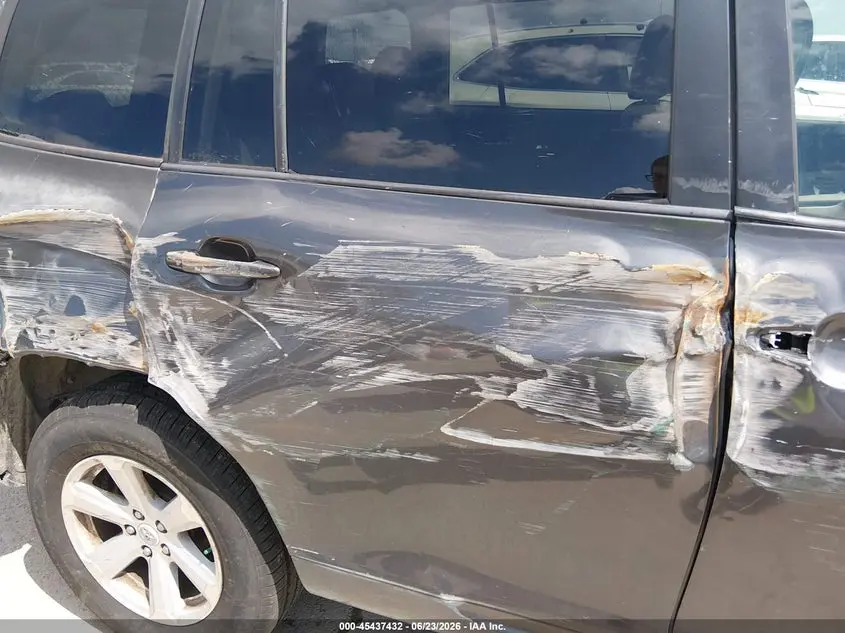 2010 TOYOTA HIGHLANDER SE V6
