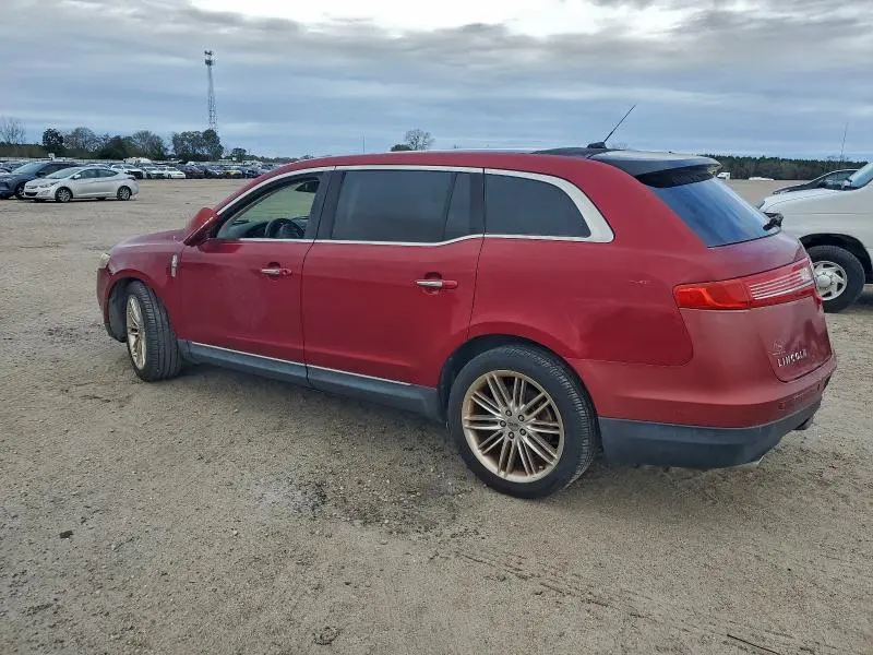 2013 LINCOLN MKT   