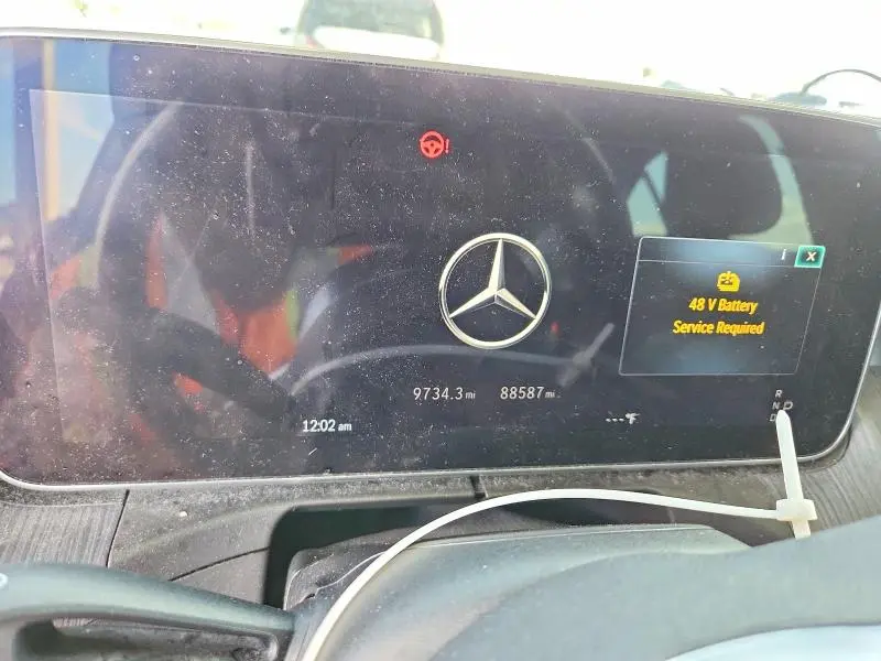 2022 MERCEDES-BENZ C 300  