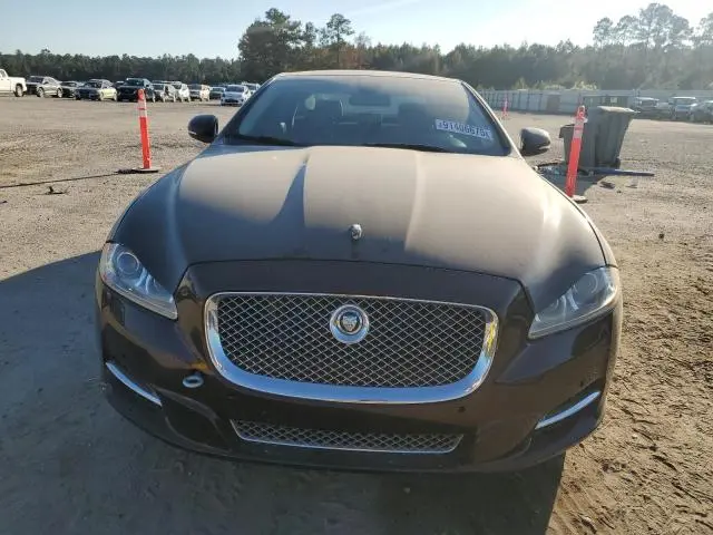 2011 JAGUAR XJ   