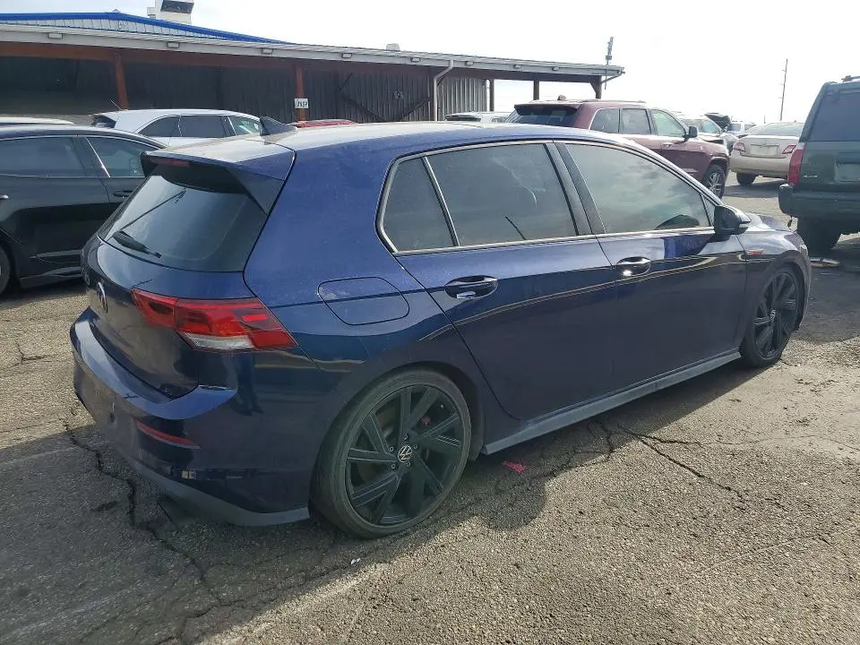 2022 VOLKSWAGEN GTI SE  