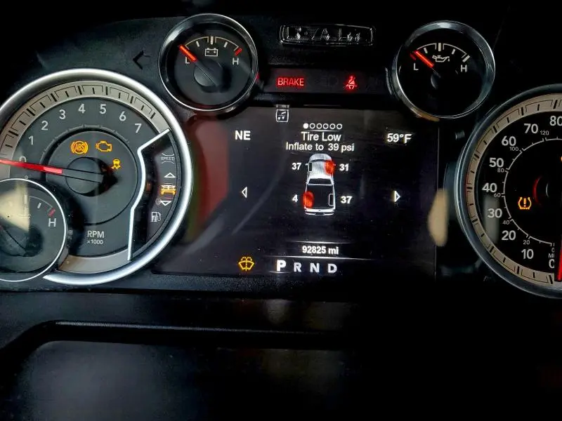 2018 RAM 1500 SLT  