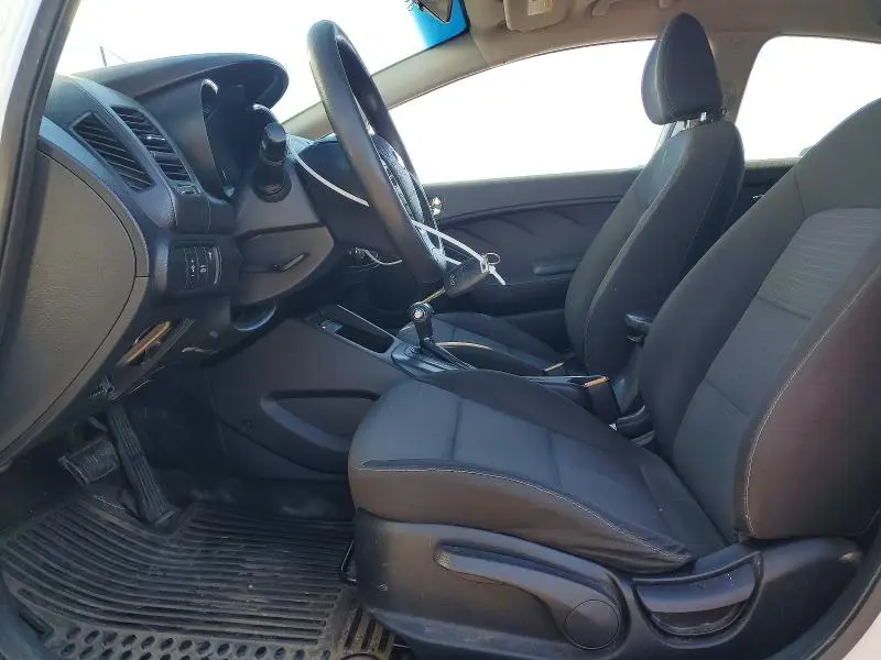 2015 KIA FORTE LX  