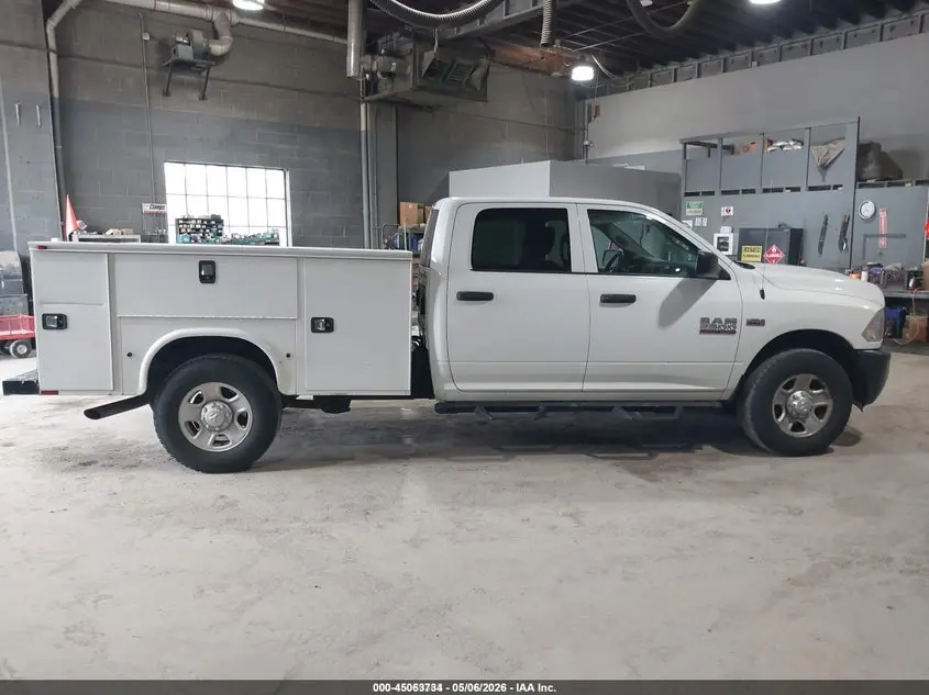 2017 RAM 2500 TRADESMAN  4X2 8' BOX