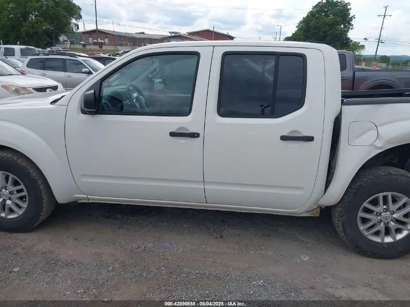 2016 NISSAN FRONTIER SV