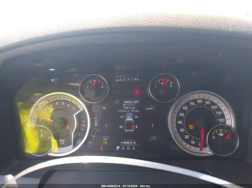 2019 RAM 1500 CLASSIC BIG HORN  4X4 5'7 BOX