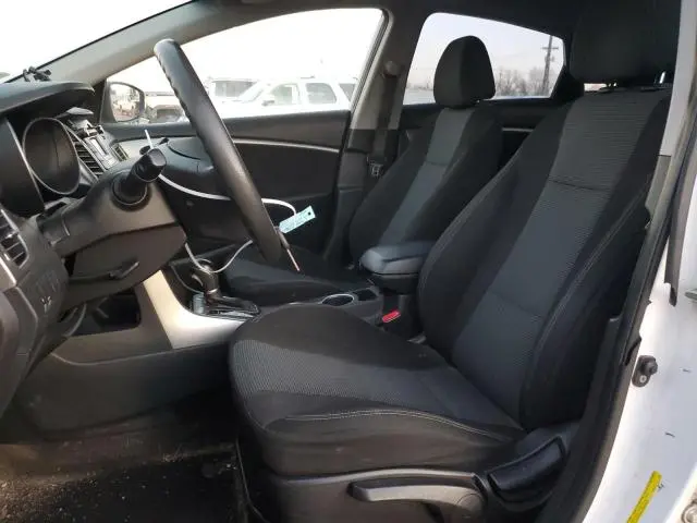 2016 HYUNDAI ELANTRA GT   