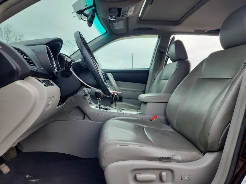 2013 TOYOTA HIGHLANDER BASE  