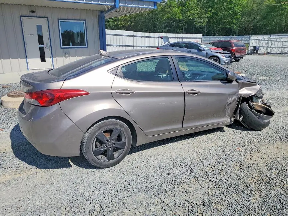 2012 HYUNDAI ELANTRA GLS  