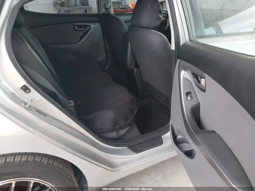 2011 HYUNDAI ELANTRA GLS