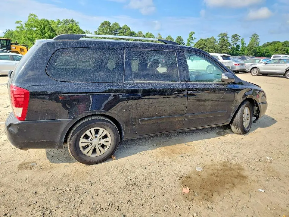 2012 KIA SEDONA LX  