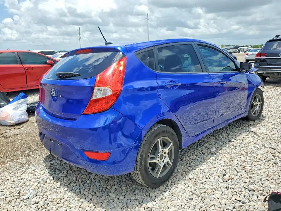 2013 HYUNDAI ACCENT GS  