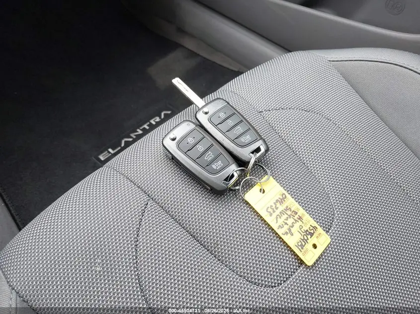 2021 HYUNDAI ELANTRA SE