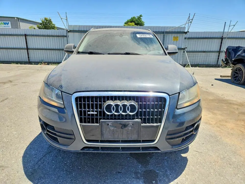 2010 AUDI Q5 PREMIUM  
