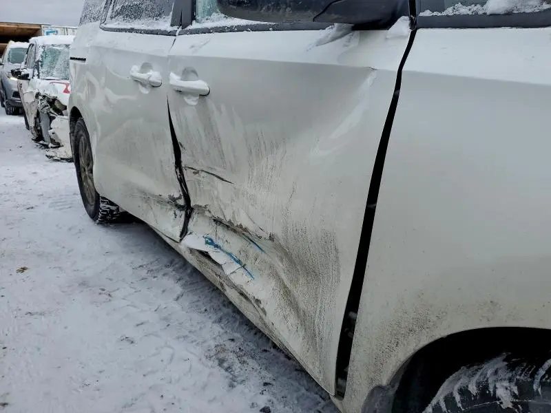 2019 KIA SEDONA LX  