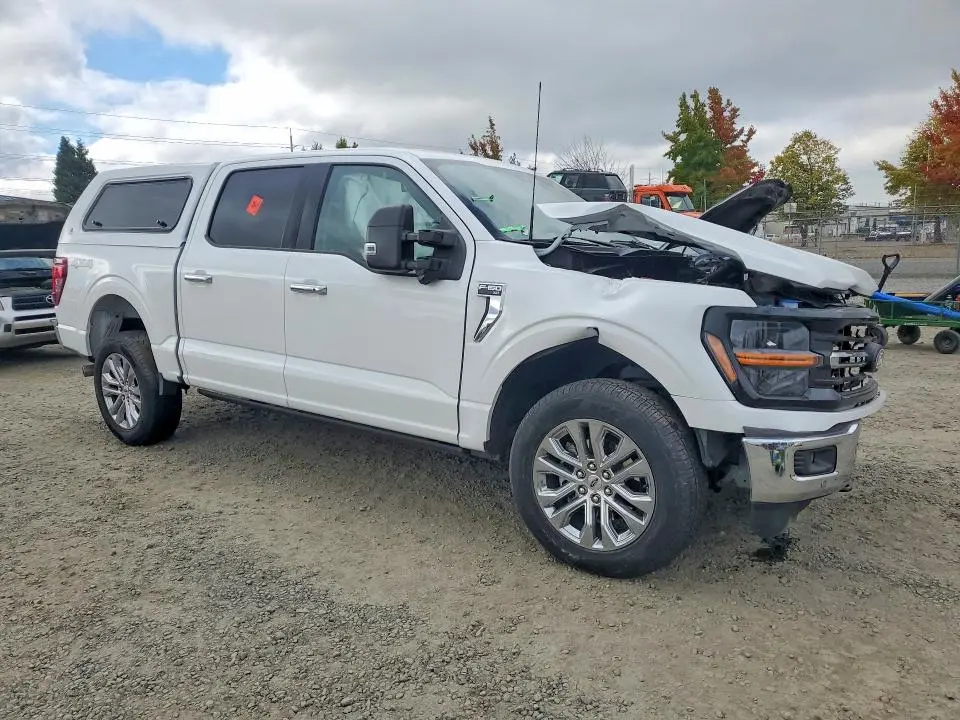 2024 FORD F150 XLT  