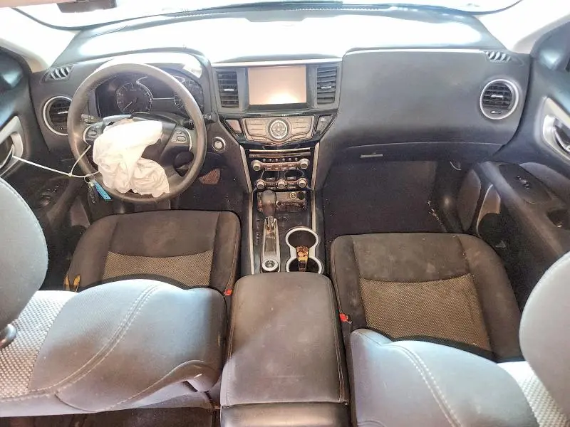 2017 NISSAN PATHFINDER SV  