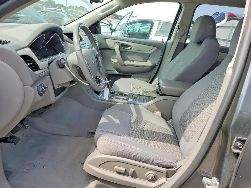 2013 CHEVROLET TRAVERSE LT  