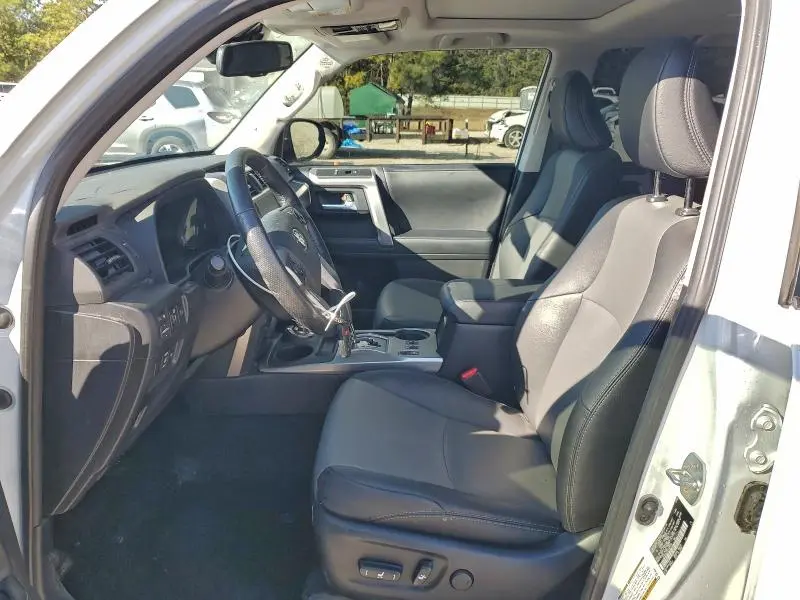 2024 TOYOTA 4RUNNER SR5/SR5 PREMIUM  