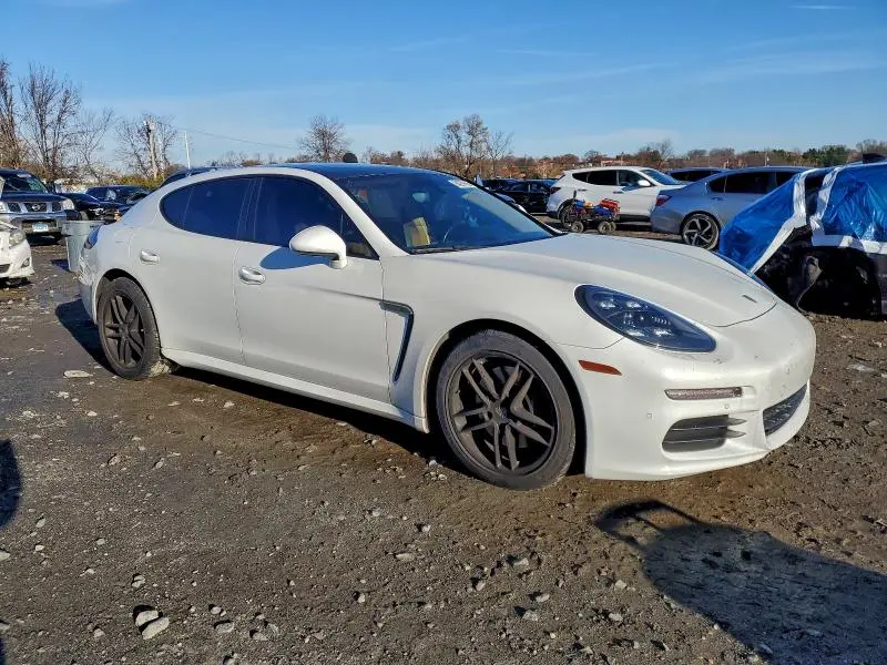 2015 PORSCHE PANAMERA 2  