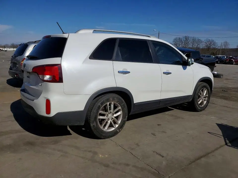 2015 KIA SORENTO LX  