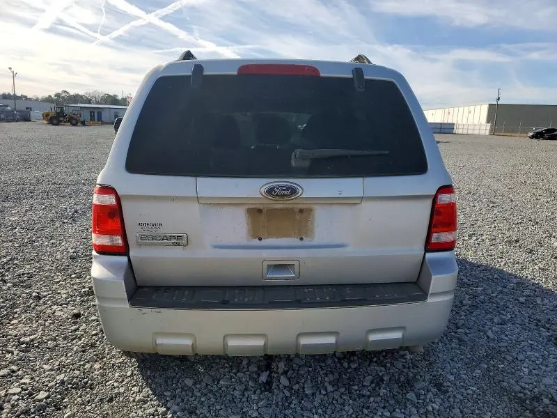 2010 FORD ESCAPE XLT  