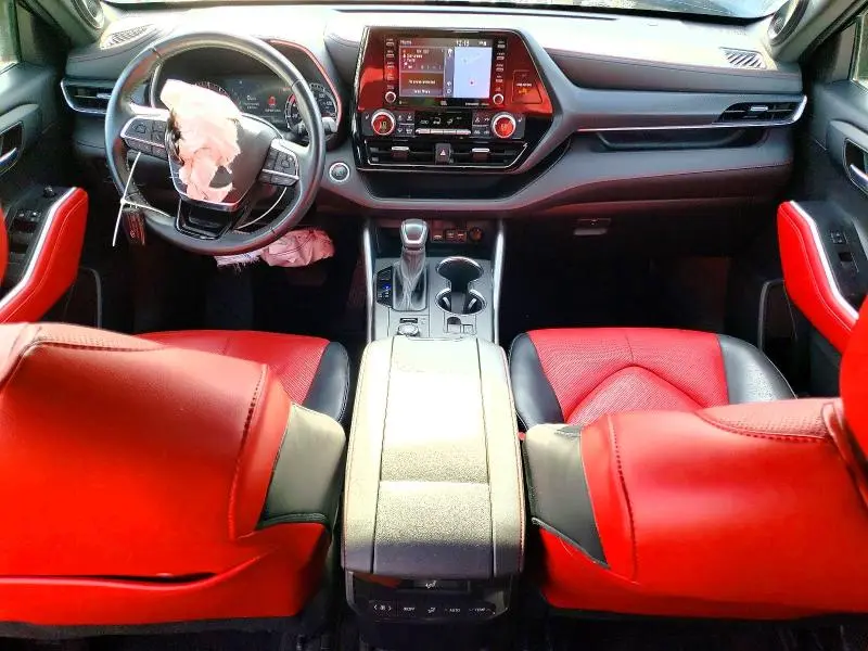 2021 TOYOTA HIGHLANDER XSE  